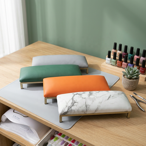 Reposabrazos de Cuero PU para Manicura, Mueble de Salón Fácil de Limpiar, Almohadilla de Soporte Duradera para Manicura, Accesorio Moderno para Estudio de Belleza - Product Image 1