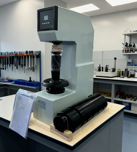 Professionele Hardheidstestmachine Voor Rockwell En Brinell Oppervlaktehardheidsmeting - Product Image 4