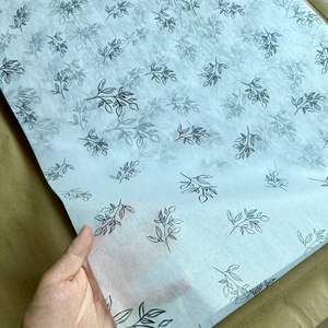 บรรจุภัณฑ์ของขวัญเสื้อผ้ากระดาษทิชชู่สำหรับธุรกิจขนาดเล็กดีไซน์ตามสั่งโลโก้ของคุณเอง - Product Image 4