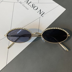 Unisex <span class=keywords><strong>CROESUS</strong></span> XE857 Hochwertige Diamant- & Metall-Sonnenbrille mit Ovalem Rahmen UV400-Schutz Trendiger Hip-Hop-Stil Vollrand-Design - Product Image 5