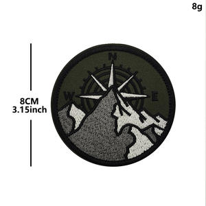 Nuevo Producto - Parche Circular Bordado con Brújula de Montaña y Flecha del Norte, Emblema Táctico, Parche Adhesivo con Brújula y Flecha del Norte - Product Image 4