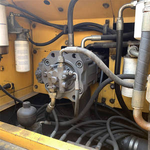 Excavatrice hydraulique sur chenilles Volvo EC210B d'occasion à vendre Moteur de pompe à moteur concentré - Product Image 4