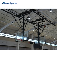 Solution Avant Sports Hall pour gymnase scolaire et salle polyvalente avec revêtement de sol, panneaux de séparation, rideaux et sièges rétractables