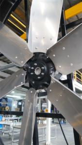 Ventilador de Panel Industrial Axial PMSM de 48'' con 6 Aspas, Trifásico, con Rodamientos de Bolas, Refrigeración por Aire - Product Image 3