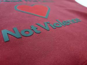 เสื้อยืดผู้ชายแบบถัก พิมพ์โลโก้บนแผ่นหนาพิเศษ ผ้าฝ้าย 100% ทรงโอเวอร์ไซส์ สไตล์ทางการ คุณภาพดี ผลิตตามสั่ง - Product Image 4
