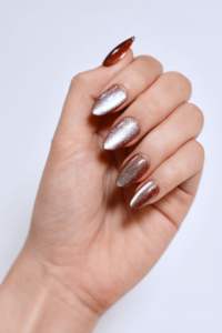 Uñas postizas personalizadas de cobre con brillo metálico en forma de almendra, venta al por mayor, uñas artificiales OEM ODM de fábrica, uñas a presión. - Product Image 2