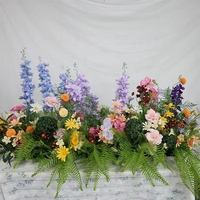Kunstmatige multicolor handgemaakte bloemstukken voor bruiloft, feest of tafeldecoratie
