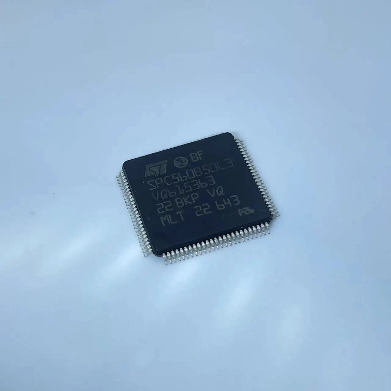 دارة متكاملة SPC560B50L3 متجددة SPC560B50L3C6E0 المكون الإلكتروني 32-bit Power Architecture MCU