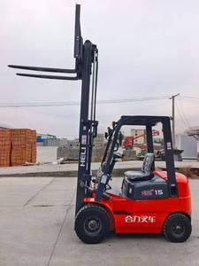 Carrello Elevatore Diesel Usato Heli da 1,5 Tonnellate di Alta Qualità a Basso Prezzo, di Seconda Mano, in Vendita - Product Image 2