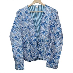 Chaqueta de Algodón Transpirable Acolchada Estilo Boho Hecha a Mano en India para Mujer, Nueva con Estampado Floral, Tejida, de Manga Larga, Informal para Otoño - Product Image 1