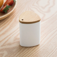 Porte-cure-dents en bambou blanc, décoration de table portable, boîte à cure-dents avec couvercle pour la maison et la salle à manger