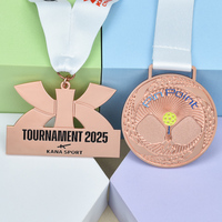 Médaille de finisseur de tournoi personnalisée en émail souple plaqué or, argent ou or rose antique avec ruban imprimé