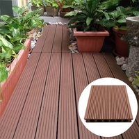 Dalles de terrasse extérieures en chêne clair naturel à double verrouillage avec surface à grain de bois lisse