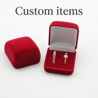 Boîte à bijoux personnalisée PERFAT pour femme, en velours rouge moderne, durable, écologique et légère, pour ranger les bagues et les boucles d'oreilles, 2 pouces