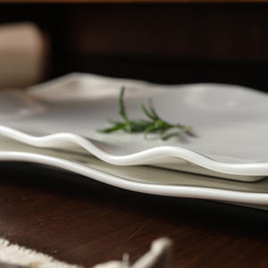 Assiette à dîner en porcelaine de 8 pouces en stock, faible MOQ, vente, assiette en porcelaine irrégulière, assiette plate prête à l'emploi pour une expédition rapide - Product Image 4