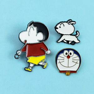 Broche de dessin animé Crayon Shin-chan, badge de personnage d'anime japonais à la mode et mignon, décoration pour étudiants et enfants - Product Image 3