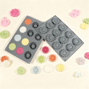 12-Compartment Silicone Mold for Cake Baking, Flower-Shaped Mold for <b>Cookies</b>, DIY Mold - Product Image 2