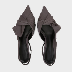 Sandales décontractées pour femmes à bout pointu et talon bas, en tissu gris avec nœud, ouvertes à l'arrière, pour le quotidien et les soirées - Product Image 4