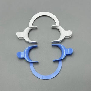 เครื่องดึงแก้มพร้อมที่ขยายปากสำหรับการฟอกสีฟันแบบมืออาชีพและการจัดฟัน - Product Image 1