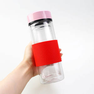 Funda de silicona universal para tazas, 8cm de diámetro resistente al calor y soporte antideslizante para vasos y tazas aislados - Product Image 4