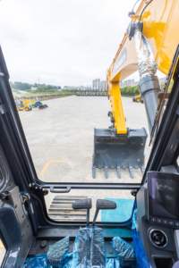 รถขุดไฮดรอลิกขนาดใหญ่ 30 ตัน 50 ตัน ได้รับการรับรองมาตรฐาน CE รถขุดตีนตะขาบมาตรฐาน EPA อยู่ในสภาพการทำงานที่ดี - Product Image 5