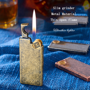 Vente en gros de meule Briquet gonflable à flamme nue Briquet torche à <span class=keywords><strong>gaz</strong></span> butane en métal rechargeable avec logo personnalisé - Product Image 4