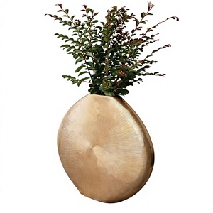 Vase mural moderne en laiton, fait main, en métal doré, support décoratif pour plantes d'intérieur et d'extérieur - Product Image 1