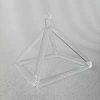 Pyramides chantantes en cristal de quartz transparent haut de gamme personnalisées pour la guérison sonore
