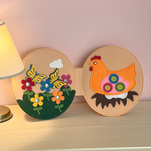 Nuevo Diseño de Libro Pizarra de Actividades para Niños Pequeños, Juguetes Educativos Sensoriales Montessori para Autismo, Pizarra de Fieltro Plegable - Product Image 5