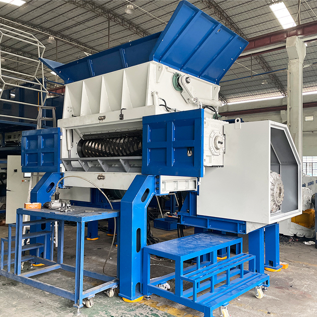 Industrial Supply Heavy Duty Single Shaft Shredding Machine Scrap Waste Car Tire Shredder Shredding Machine