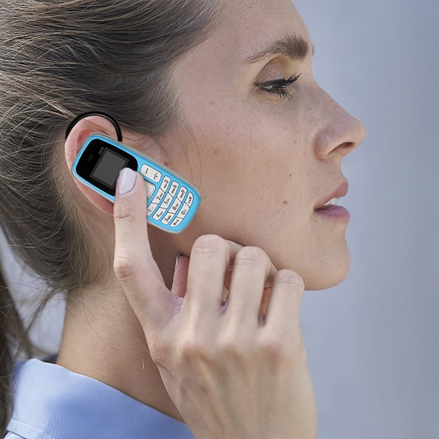 Popular Ready Stock 0.66 Inch 3310 Mini Phone Feature Phone Dual SIM Multi-Language Support Mobile Phone