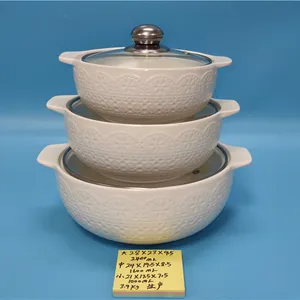 库存陶瓷餐具白色廉价砂锅压花陶瓷汤锅套装带玻璃盖