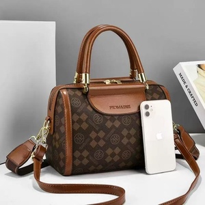 Luxury Designer Women's Casual Tote Handbag with Zipper Closure Genuine Leather Waterproof <b>Shoulder</b> <b>Strap</b>-Famous Brand - Product Image 3