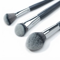 Pinceau de maquillage complet pour le visage, pour une application de fond de teint, de contour et d'enlumonnage sans défaut, outil de beauté