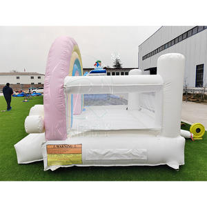 Casa Inflable de Brinco con Diseño de Arcoíris Pastel y Nubes Blancas - PVC Comercial Personalizable para Alquiler de Fiestas Infantiles en Interiores/Exteriores - Product Image 2