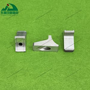 热销 <span class=keywords><strong>2</strong></span> 件装夹纸垫 41x16 毫米，适用于小森胶印机替换备件，高品质夹纸垫 - Product Image 1