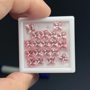 พลอยมอร์แกไนต์สีชมพูสังเคราะห์ ทรงอัสร์ โอวอล เพียร์ ร��ウンド คุชชั่น ปรินเซส ฮาร์ท ขนาด 3-12 มม. - Product Image 6