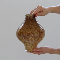 Vase à fleurs en verre marron dégradé texturé moucheté, ventre large et col étroit, pour la décoration intérieure, vente en gros
