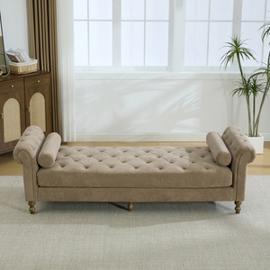 Chaise longue imbottita personalizzata con braccioli arrotolati in tessuto vintage, panca con gambe in legno massello per soggiorno, panca decorativa all'ingrosso - Product Image 1