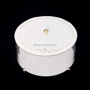 Support à Matzah Rond en Acrylique Transparent avec Élégant Couvercle en Cuir et Bouton Doré – Décoration de Table Seder Juive – Boîte à Matzah pour Pessa'h - Product Image 6