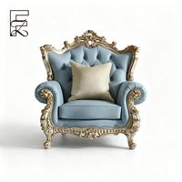 Ensemble de canapés en cuir pleine fleur de luxe français, structure en acajou massif, détails sculptés à la main, capitonnage boutonné, mobilier de salon pour villa