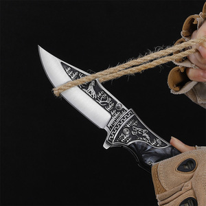 Cuchillo táctico plegable al por mayor con grabado <span class=keywords><strong>de</strong></span> lobo, mango <span class=keywords><strong>de</strong></span> resina y madera personalizado, cuchillo <span class=keywords><strong>de</strong></span> bolsillo para supervivencia al aire libre, cuchillos <span class=keywords><strong>de</strong></span> caza, varios estilos - Product Image 4