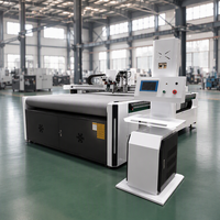 Machine de découpe numérique CNC de pointe pour carton ondulé et boîtes cadeaux, avec table de découpe oscillante vibrante pour la publicité