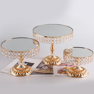 Lüks altın Metal kek <span class=keywords><strong>stand</strong></span>ı Modern tatlı depolama raf ev ve düğün dekorasyon için - Product Image 2