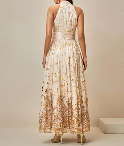 Robe longue personnalisée pour femme, couleur champagne, col licou, imprimé floral doré, en mousseline, taille haute, froncée, pour soirée décontractée ou festive - Product Image 2