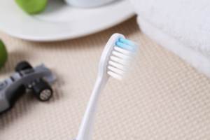 Toptan İngilizce Versiyon Sevimli Bebek Diş Fırçası Karikatür Köpek Tasarımlı Yumuşak Kıllar Plastik Saplı Çocuk Diş Fırçası Oyuncak Araba ile - Product Image 4