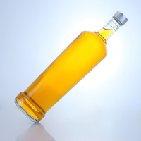 Bouteilles en verre super flint de luxe à fond épais de 700 ml et 750 ml avec bouchon à vis pour whisky, vin, tequila, eau pétillante