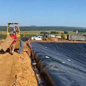 Hdpe जियोम्ब्रन 500 माइक्रोन 1000 माइक्रोन तालाब लाइनर जियोम्ब्रन 0.5 मिमी 1.5 मिमी मछली तालाब बांध लाइनर पानी लाइनर नमक तालाब - Product Image 3