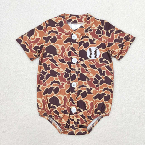 Vêtements d'été en gros pour bébés garçons : Haut à manches courtes brodé baseball et imprimé camouflage, barboteuse bulle – Collection Boutique - Product Image 3