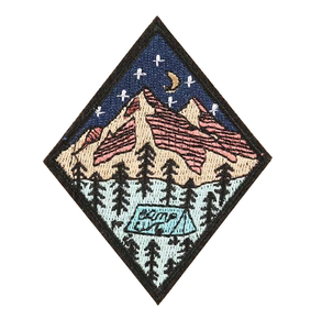 맞춤형 스타일 친환경 다리미 온 의류 패치 수 놓은 자연 및 캠프 배지 펠트에서 - Product Image 1